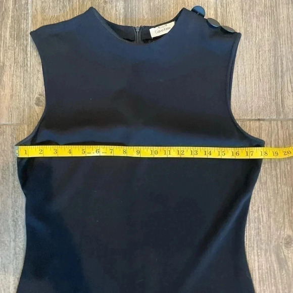 Calvin Klein Black Sleeveless 3 button Stretch Shell Dress. Size Medium - Picture 7 of 7